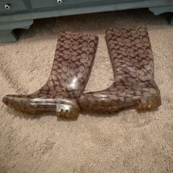 Authentic Coach logo 7 tall Brown Patterned Rain Boots $198 - Picture 8 of 8